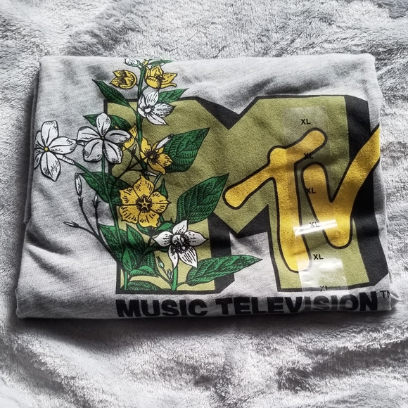 🌟Vintage MTV Tee🌟 - Picture 3 of 5